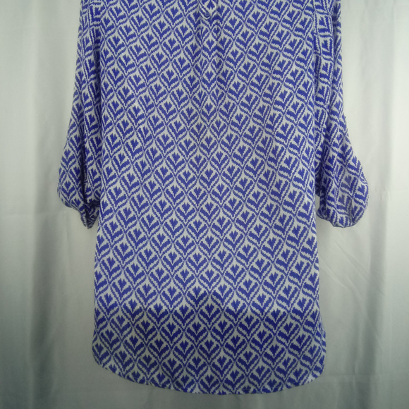 Dina be Ikat Print Button Tab Sleeve V-Neck Tunic - Picture 6 of 7